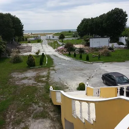 Porto Village Отель *